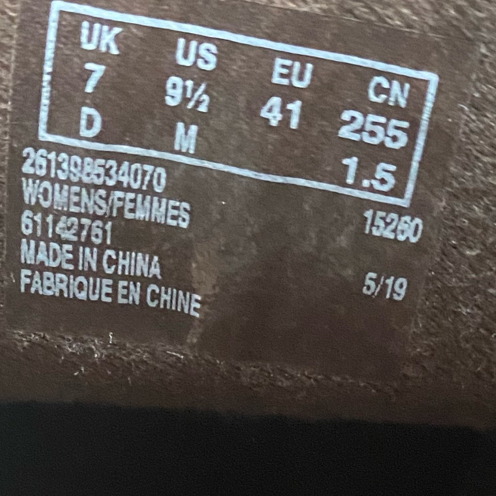 Clarks Desert Boot - Picture 3 of 9